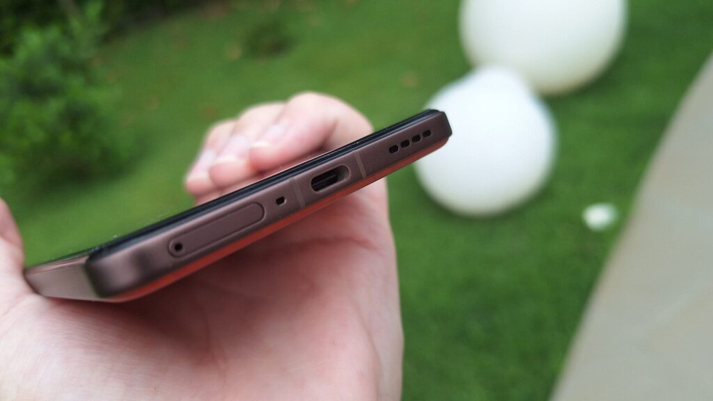 评测:realme gt 7 pro 结合了出色的性能和令人难以置信的照片 评测:realme GT 7 Pro 结合了出色的性能和令人难以置信的照片。 Realme 的新旗舰是巴西第一款配备 Snapdragon 8 精英处理器的产品,并提供顶级产品的一切功能。立即查看分析