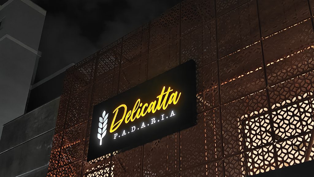 评测:realme gt 7 pro 结合了出色的性能和令人难以置信的照片 面包店标志