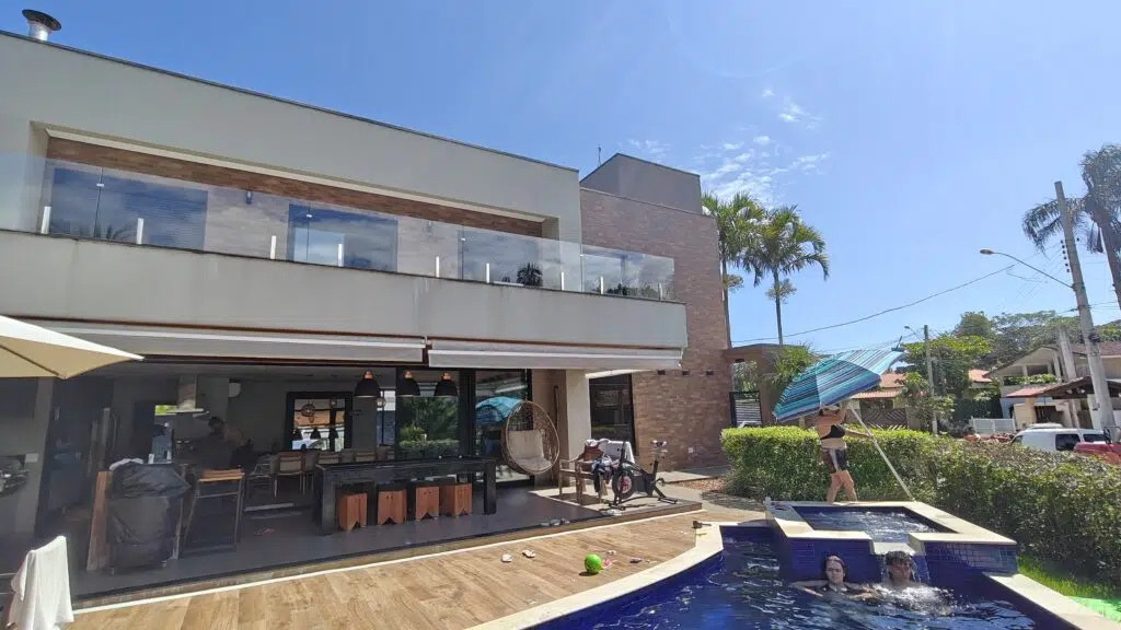 Review: realme gt 7 pro combina ótimo desempenho e fotos incríveis Casa no litoral com piscina