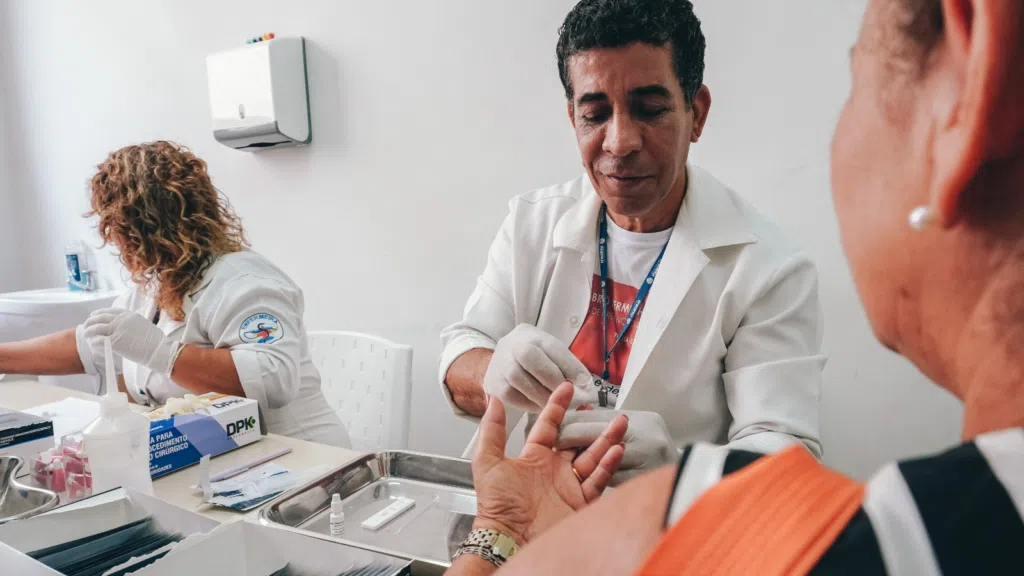 Conheça novos tratamentos e vacinas que podem revolucionar a luta contra o hiv Conheça novos tratamentos e vacinas que podem revolucionar a luta contra o hiv