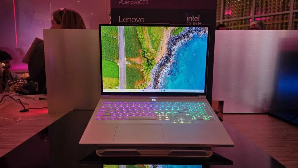 Ces 2025:联想通过英特尔酷睿 Ultra 2 更新 Legion 游戏玩家系列 联想军团7i
