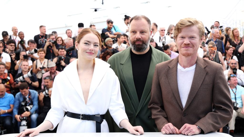 Cinemacon 2025: ta reda på vilka filmer och trailers som visades vid evenemanget Yorgos lanthimos samlar emma stone och jesse plemons återigen för en ny film, de mest efterlängtade filmerna 2025 (bild: hollywood reporter)