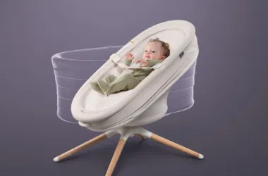 Conjunto de bebê em berço confortável com design moderno e seguro.