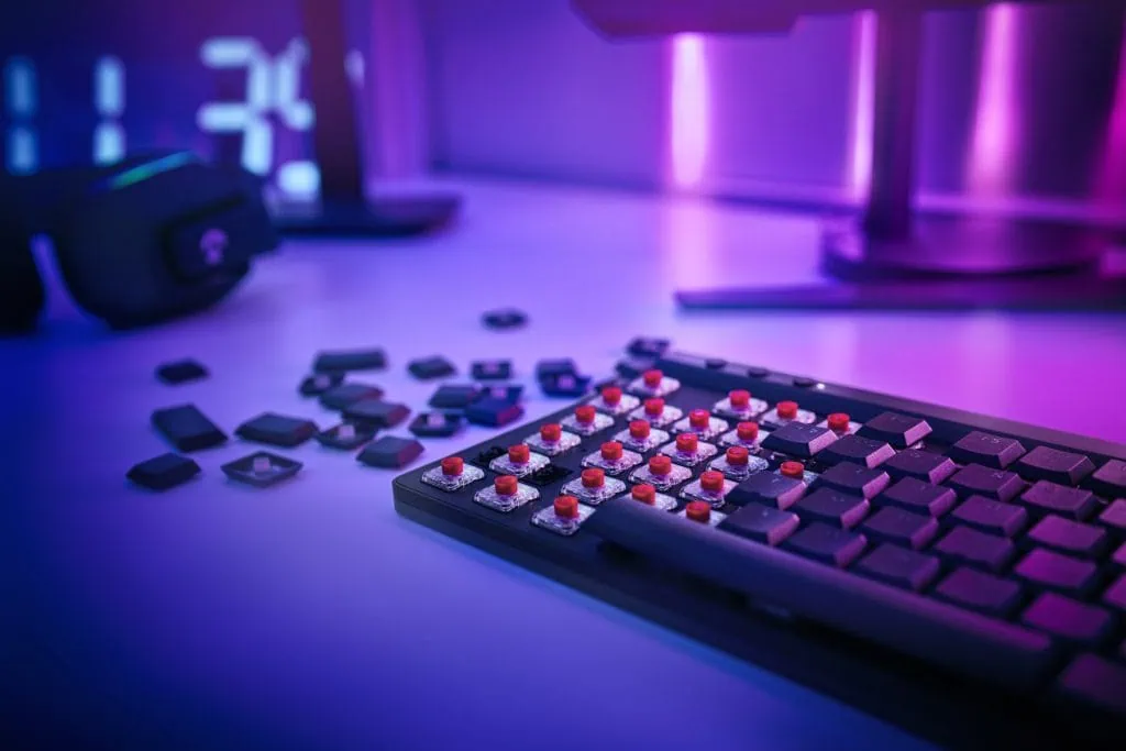 Review: logitech g515 lightspeed tkl é um teclado gamer para minimalistas Teclado logitech g515 lightspeed tkl