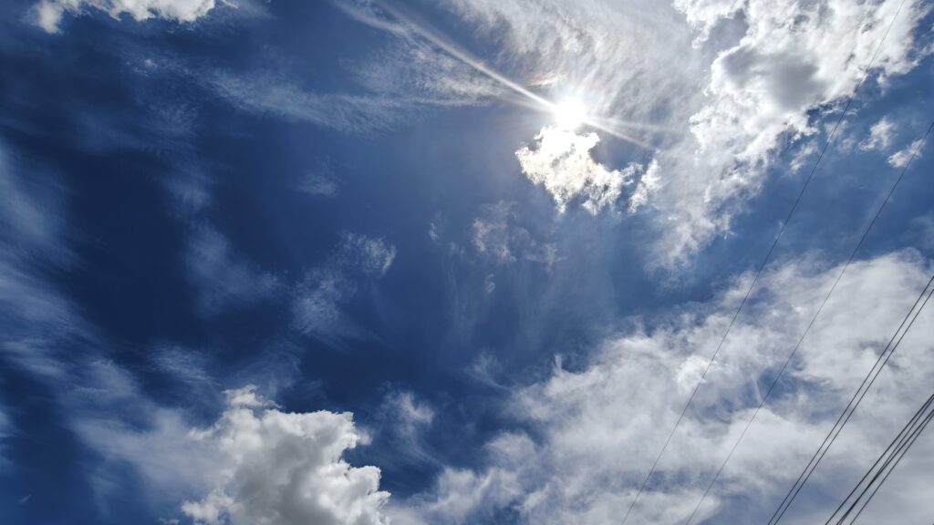 Review: oppo find x8 pro traz câmeras poderosas e alto desempenho Céu registrado pelo oppo find x8 pro