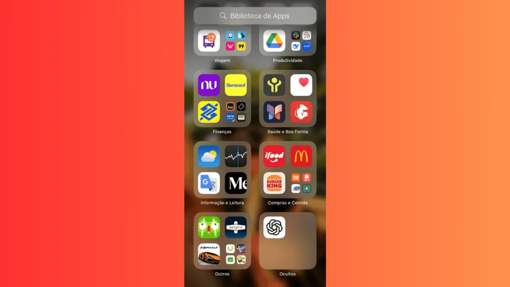 Celular no carnaval: dicas para curtir a folia com segurança Apps de viagem, produtividade, saúde, finanças, leitura e comida organizadas em pasta no celular.