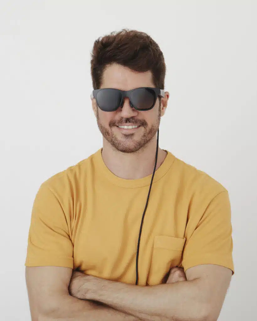 Logotipos e identidad visual Logotipos e identidad visual. En esta página encontrarás toda la identidad visual actualizada de showmetech, incluidos logotipos, íconos y portadas, todo en alta resolución.