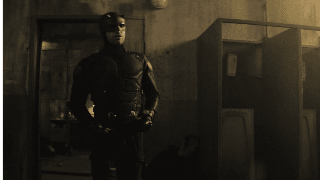 Demolidor: renascido: tudo o que você precisa saber para assistir à nova série do disney+ Demolidor em um uniforme vermelho