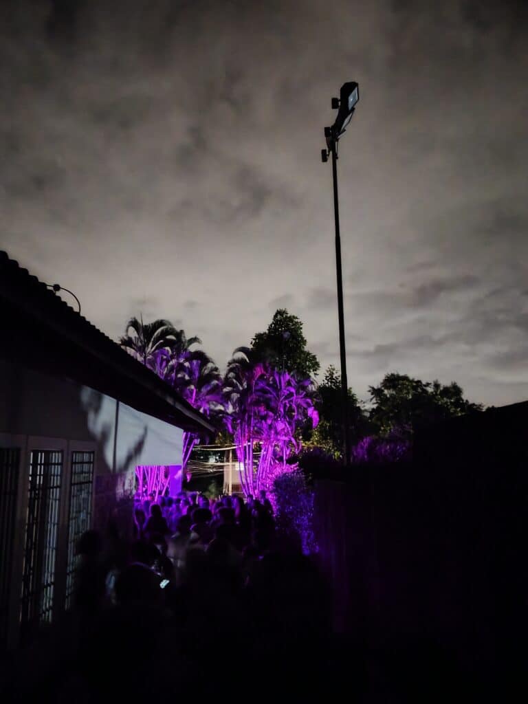 Review: Oppo Reno13 F 5G memadukan daya tahan tinggi dengan kekuatan AI Ulasan: oppo reno13 f 5g menggabungkan daya tahan tinggi dengan kekuatan ai. Ponsel pintar Oppo memiliki perlindungan IP69 terhadap air dan debu, mode fotografi bawah air, dan bahkan AI yang mengoreksi foto. Semua ini dipadukan dengan baterai yang bagus dan harga yang menarik. Simak analisisnya