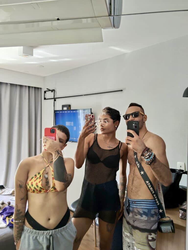 Review: Oppo Reno13 F 5G memadukan daya tahan tinggi dengan kekuatan AI Ulasan: oppo reno13 f 5g menggabungkan daya tahan tinggi dengan kekuatan ai. Ponsel pintar Oppo memiliki perlindungan IP69 terhadap air dan debu, mode fotografi bawah air, dan bahkan AI yang mengoreksi foto. Semua ini dipadukan dengan baterai yang bagus dan harga yang menarik. Simak analisisnya