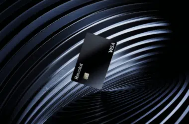 Cartão de metal da revolut