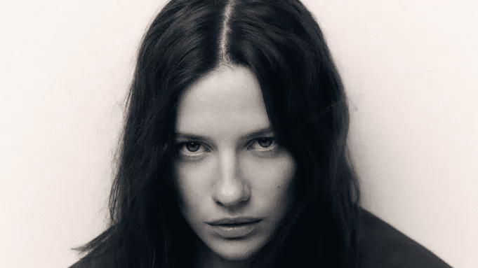 Cinemacon 2025: ta reda på vilka filmer och trailers som visades vid evenemanget Lily Sullivan spelar en sexrobot