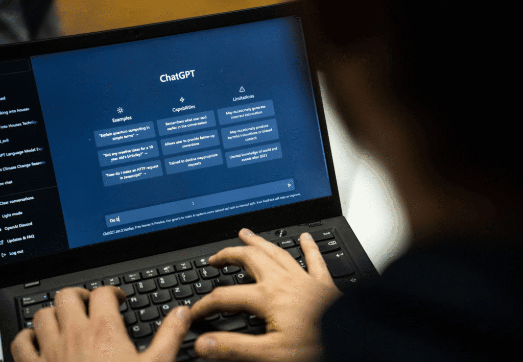 Chatgpt, inteligência artificial, assistente virtual, inovação em tecnologia.