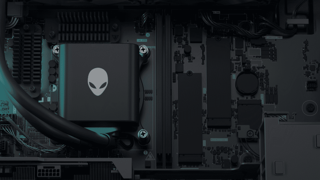 Dell lança desktops gamers alienware aurora (2025) no brasil Posição da memória ram, no centro, com os slots de ssd à direita