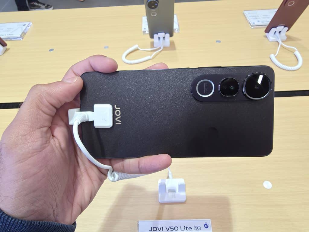 Arriva in Brasile lo smartphone Jovi V50 con "vantaggi a 5 stelle" per chi lo acquista Jovi v50 lite