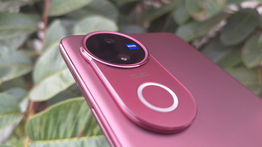 Обзор: Jovi V50 5G — топовые камеры с объективами Zeiss для устройств среднего класса Модуль камеры Jovi v50 5g