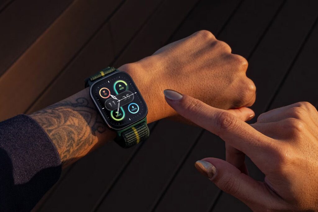 Motorola razr 60 ultra, razr 60 y edge 60 comienzan a venderse en Brasil; ver precios Ajuste del reloj Moto