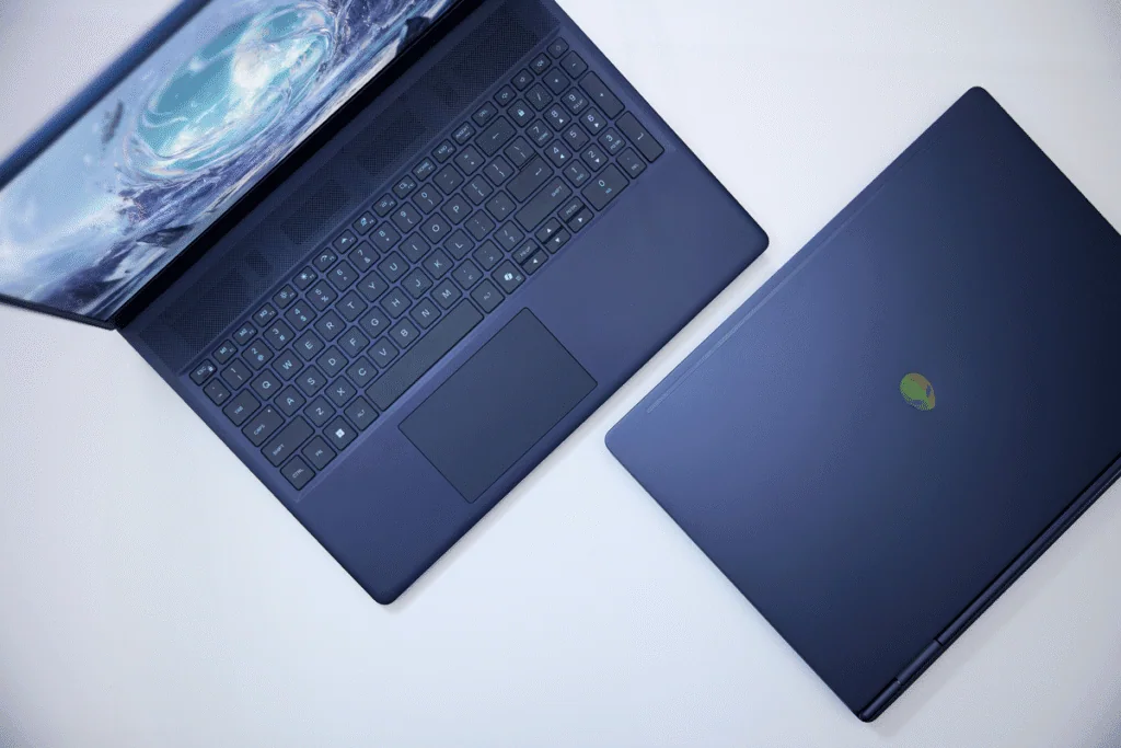 Alienware 16 Aurora og 16x Aurora bærbare PC-er ankommer Brasil Visuell identitet aw30