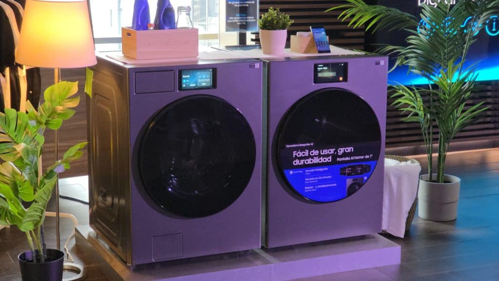 Bespoke AI: Samsung Showcases Connected Home Products in Mexico Bespoke ai laundry pair