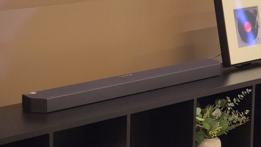 Bespoke AI: Samsung Showcases Connected Home Products in Mexico Soundbar hw-q990d