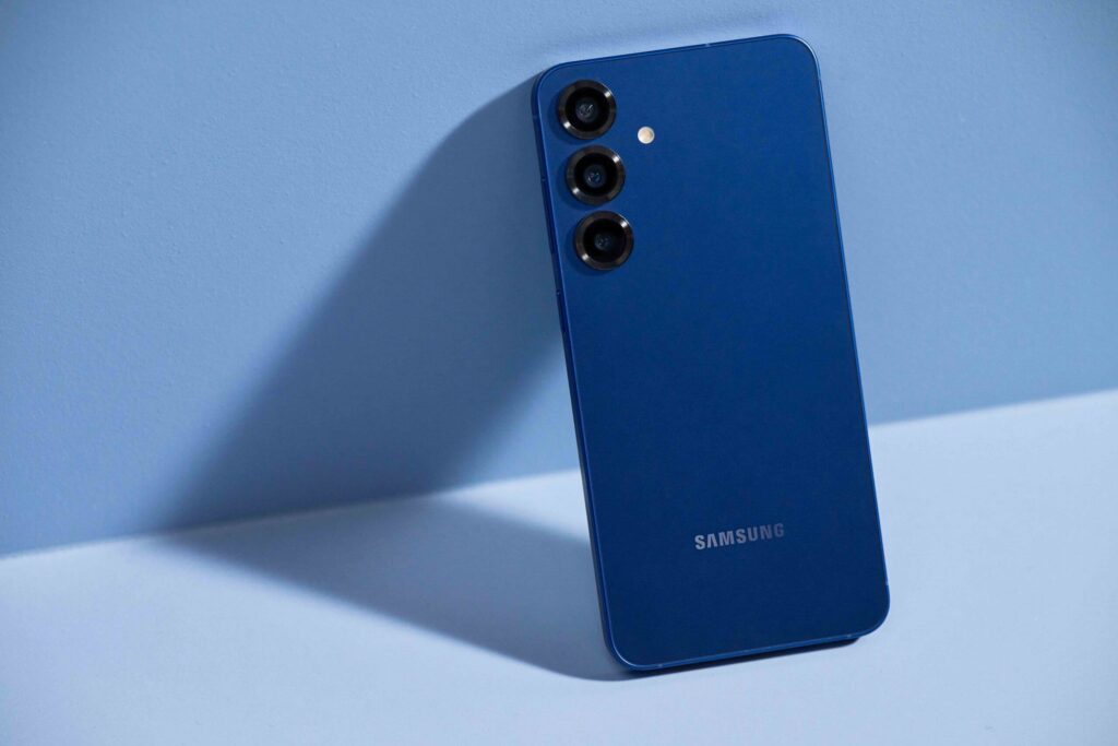 Prime Day 2025 : 13 smartphones avec des réductions allant jusqu'à 46 % Samsung Galaxy S25 en promotion pour le Prime Day 2025