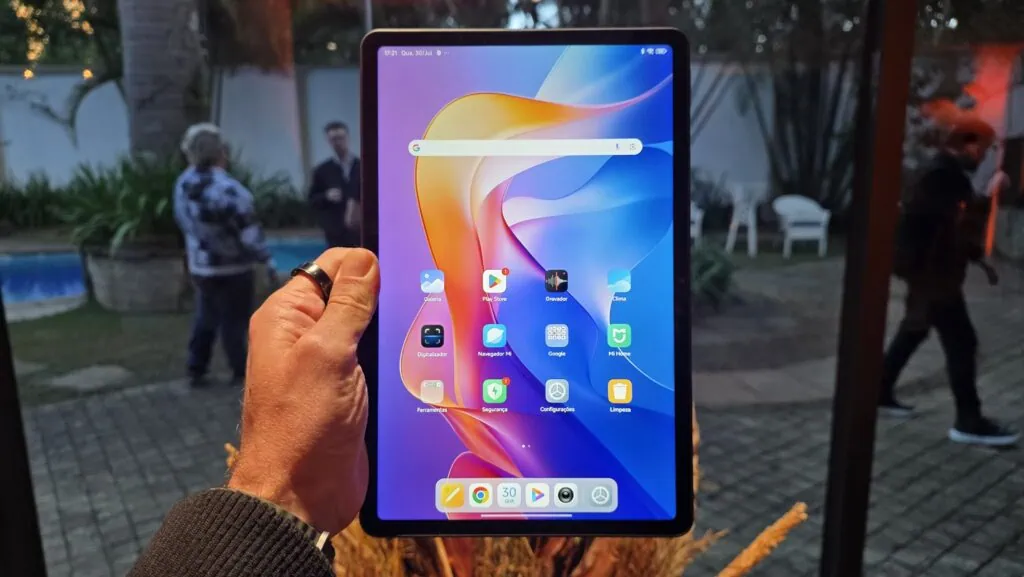 Xiaomi lança smart band 10 e redmi pad 2 no brasil a partir de r$ 599 Redmi pad 2 4g