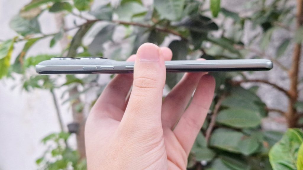 Lateral do motorola edge 60 pro