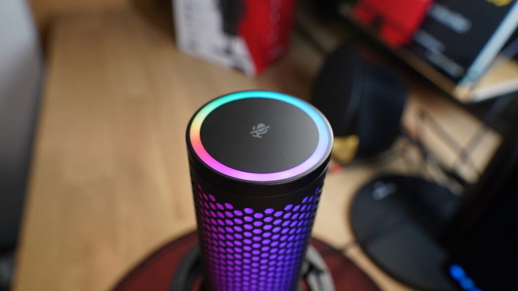 Review: hyperx quadcast 2 s traz áudio de altíssima qualidade e visual rgb renovado Review: hyperx quadcast 2 s traz áudio de altíssima qualidade e visual rgb renovado. Nova geração do microfone de mesa da hyperx melhora o design do produto e traz mais qualidade para as gravações de áudio. Veja o que achamos dele: