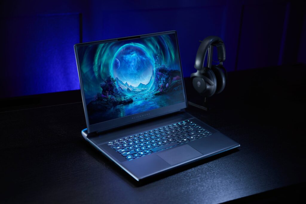 Dell lança notebooks alienware 16 com geforce rtx 5070 e 240hz de taxa de atualização Alienware 16 area-51