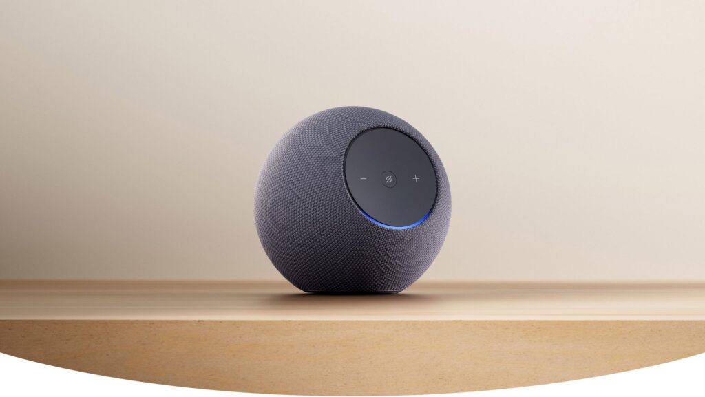 Amazon lança 4 novas caixas de som e telas echo com alexa+