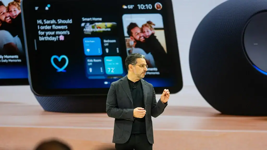 Amazon lança 4 novas caixas de som e telas echo com alexa+ Panos panay apresentando novos dispositivos echo