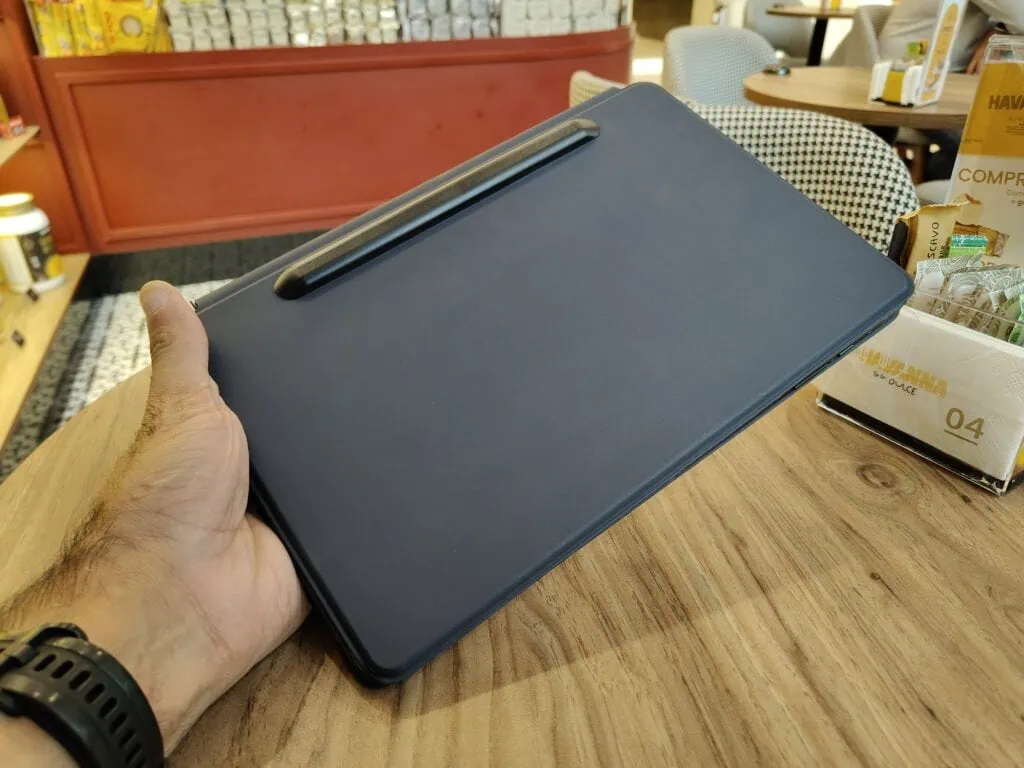 Review: tablet vaio tl12 mira na experiência pura do android Capa-teclado e caneta do tablet tl12 da vaio