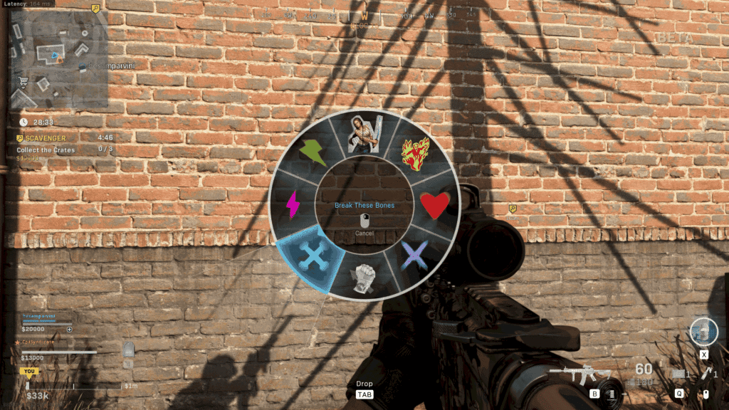 1. Tela do jogo call of duty warzone com roda de habilidades ao centro.