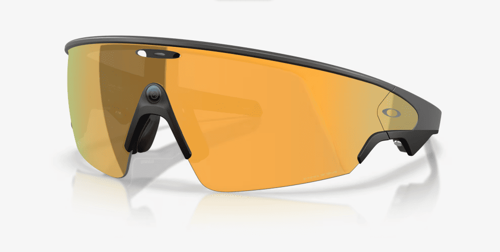 Óculos esportivos com lentes espelhadas e armação preta para corrida e atividades ao ar livre.