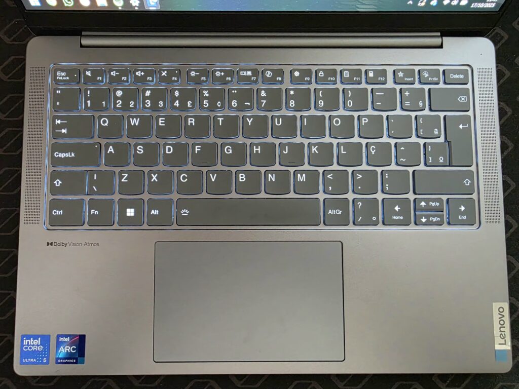 Teclado do yoga slim 7i