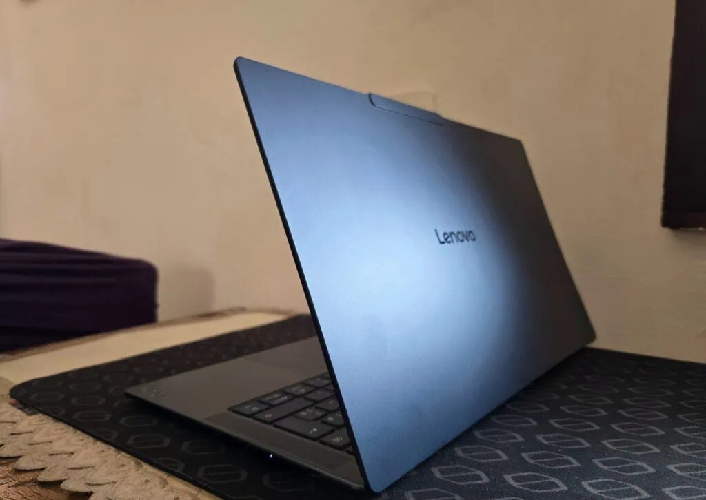 Comparativo: notebook lenovo yoga slim 7x (com snapdragon) vs yoga slim 7i (com intel) Lenovo yoga slim 7x