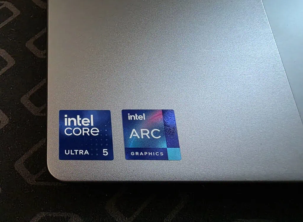 Comparativo: notebook lenovo yoga slim 7x (com snapdragon) vs yoga slim 7i (com intel) Processador intel core ultra 5