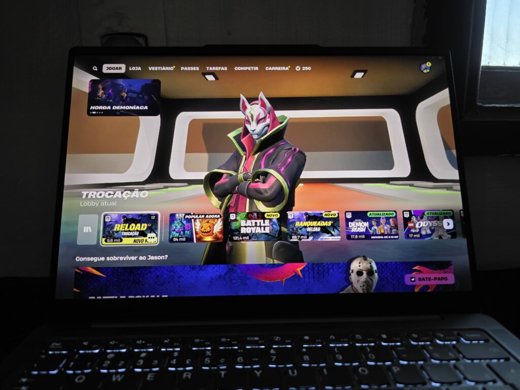 Lenovo yoga slim yoga 7i rodando fortnite