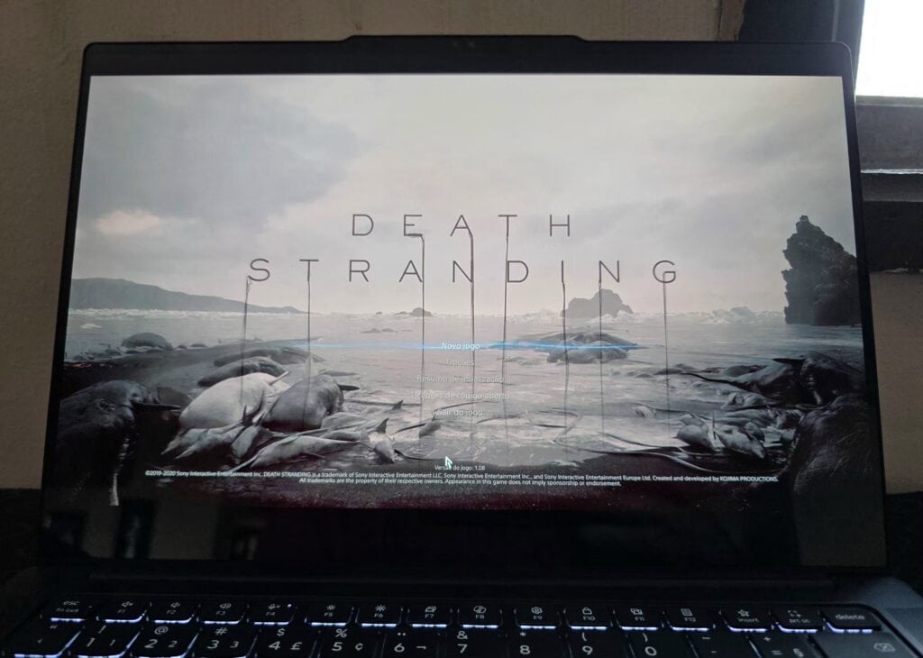 Lenovo yoga slim 7x  rodando death stranding