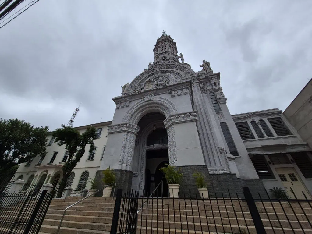 Review: galaxy s25 fe supera expectativas com ótima câmeras e bateria Foto de uma igreja tirada pelo galaxy s25 fe