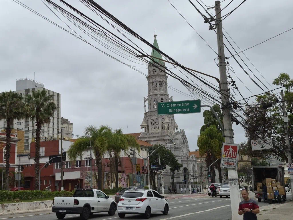 Review: galaxy s25 fe supera expectativas com ótima câmeras e bateria Foto de uma igreja tirada pelo galaxy s25 fe