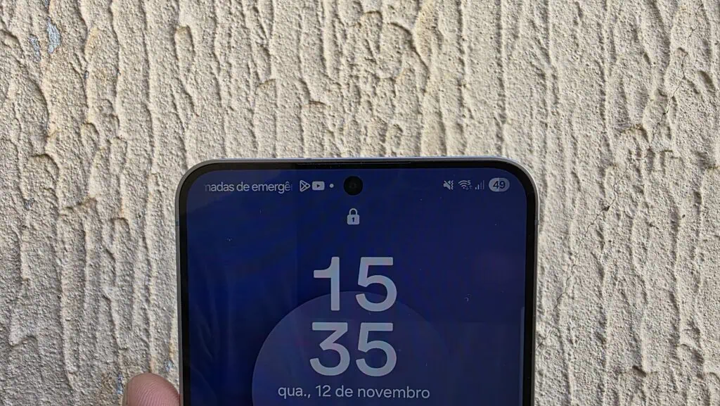 Review: galaxy s25 fe supera expectativas com ótima câmeras e bateria Câmera frontal do galaxy s25 fe