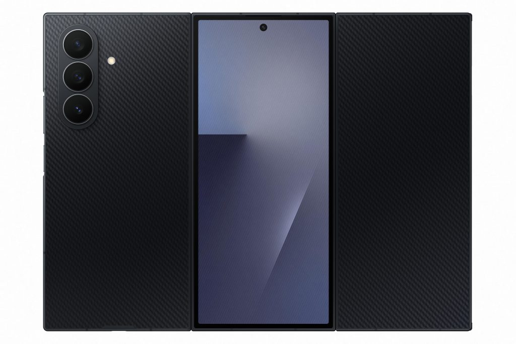 Tela maior do Galaxy Z Trifold na parte traseira