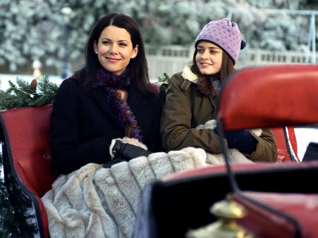 Os melhores filmes e séries de natal Cena do episódio de natal “o jantar bracebridge” em gilmore girls