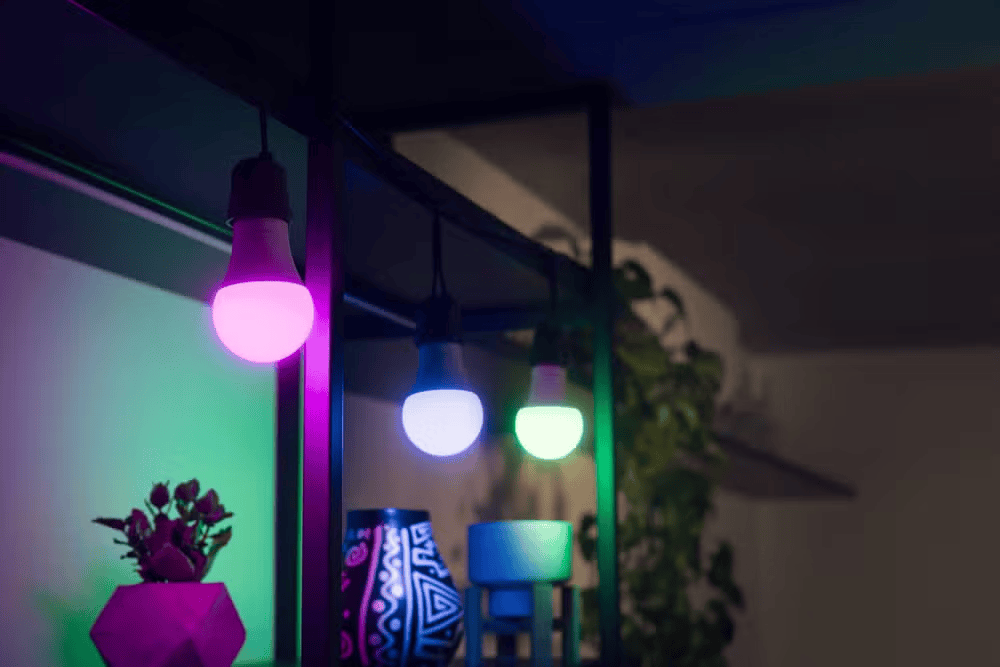 أطلق متجر iPlace مجموعة من منتجات المنزل الذكي المتوافقة مع Apple HomeKit و Alexa و Google و SmartThings. مصابيح ذكية RGB