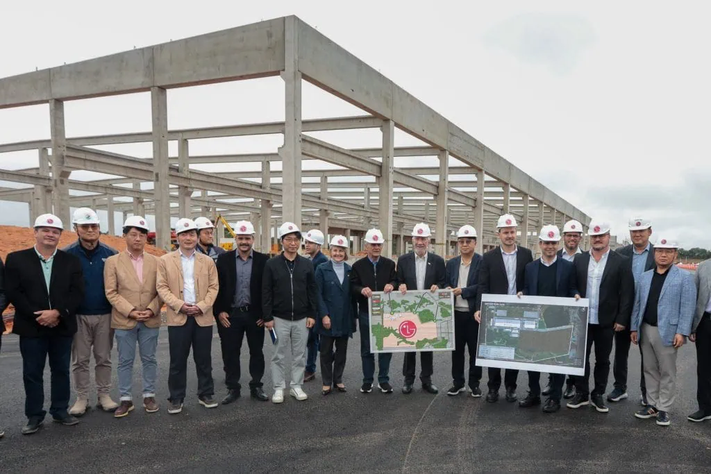 Ces 2026: lg renova linha de tvs oleds, monitores, soundbars e eletrodomésticos na feira Fabricao da lg electronics no município de fazenda rio grande