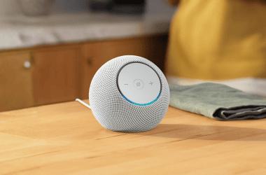 Echo dot max na cor branca