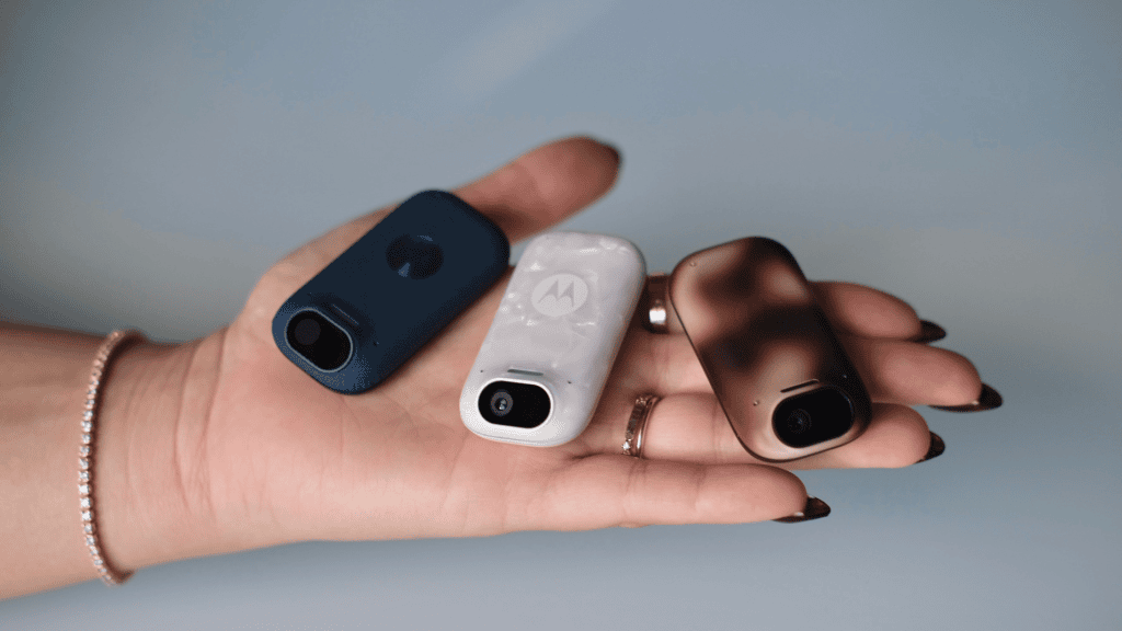 Ces 2026: motorola mostra dobrável razr fold, colar com ia, smartwatch e mais novidades! Project maxwell, o colar de ia da motorola