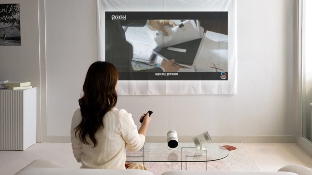 CES 2026: 삼성은 스마트 TV, 냉장고 등에 인공지능(AI) 기술을 집중적으로 선보일 예정입니다. CES 2026: 삼성은 스마트 TV, 냉장고 등을 위한 AI 기술에 집중했습니다. 월드컵 개최 연도에 삼성은 더욱 밝아진 새로운 OLED 스마트 TV를 비롯해 게이머를 위한 신제품, 가전제품 등을 전 세계에 공개했습니다. 모든 발표 내용을 확인하세요.