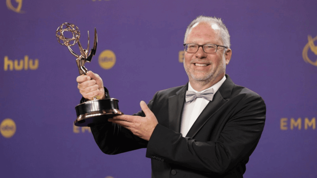 Frederick e. O. Toye será diretor dos dois primeiros episódios (foto: reprodução/deadline)